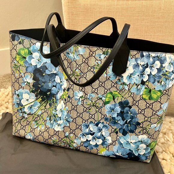 EUC GUCCI GG Monogram Blooms Supreme Tote Medium - Picture 2 of 10